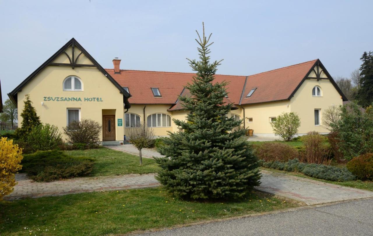 Festetich Kastelyszallo Es Zsuzsanna Hotel Szeleste 외부 사진