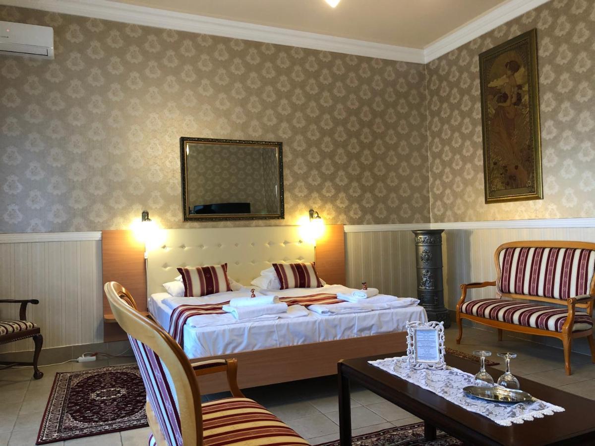 Festetich Kastelyszallo Es Zsuzsanna Hotel Szeleste 외부 사진