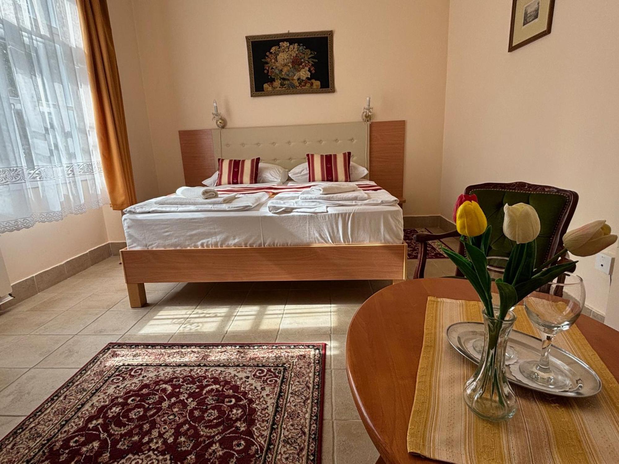 Festetich Kastelyszallo Es Zsuzsanna Hotel Szeleste 외부 사진